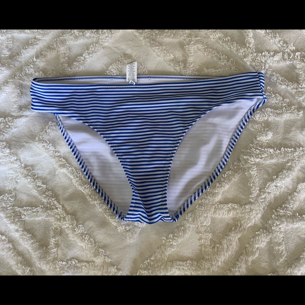 Aerie bottoms